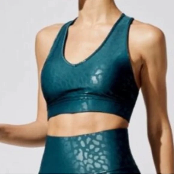 Carbon38 Action Bra 2.0 in Leopard Takara Shine - Picture 2 of 8